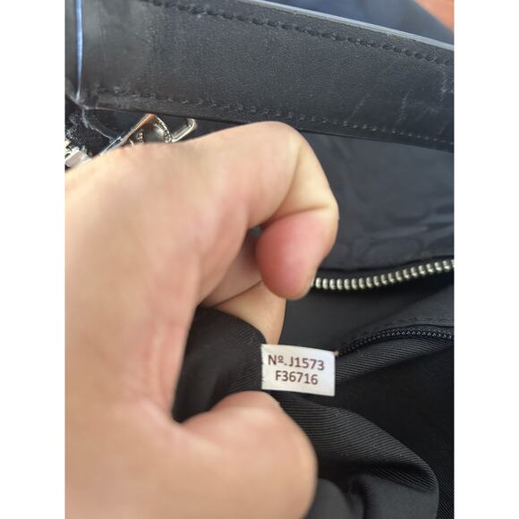 COACH Signature 2-Way Shoulder Bag F36716 2015 in Black and Leather Read PLS - Picture 13 of 13